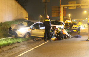 Bestuurder zwaargewond na eenzijdig ongeval Vliettunel N14 Leidschendam