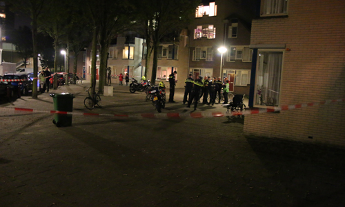 10 oktober 3 aanhoudingen na steekpartij, een gewonde Scholstraat Den Haag