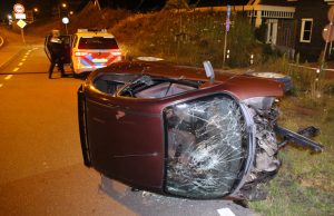Bestuurder van brommobiel crasht tegen verkeersbord, brommobiel vernield ‘s-Gravenzandseweg Monster