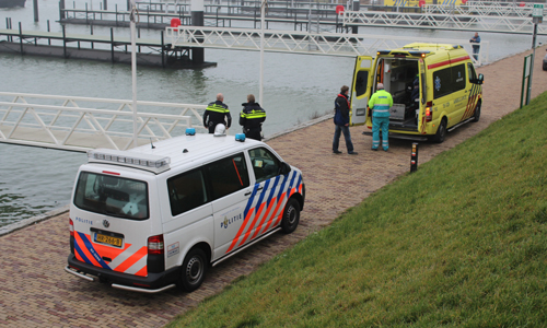 31 december Medische noodsituatie aan boord van boot Berghaven Hoek van Holland