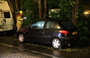 Achtste autobrand in korte tijd Veurse Achterweg Leidschendam
