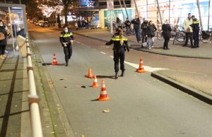 Overvaller gooit vuurwapen op straat tijdens vluchtpoging Escamplaan Den Haag