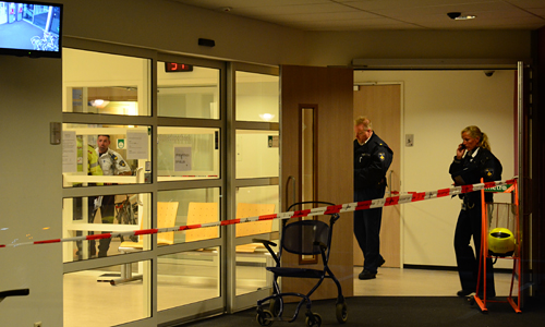 26 mei Agent schiet man in been na bedreiging Den Haag