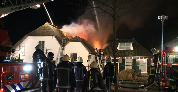 Zeer grote brand Rieten dak Hazerswoude-Rijndijk