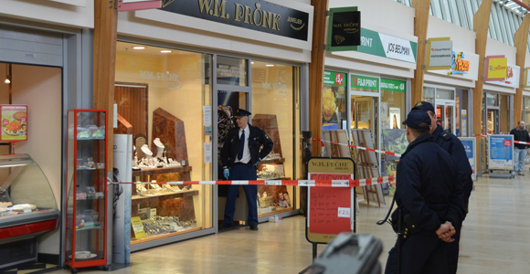 Overval op Juwelier Delft (verdachten aangehouden)