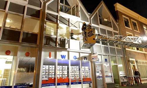 Media Terplaatse_Val_van_balkon_leiden_01112014Image00106