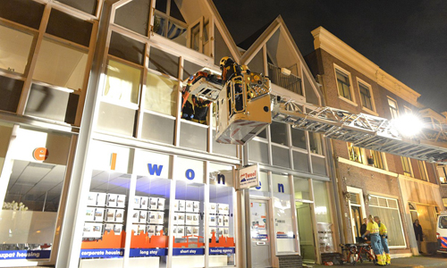 Media Terplaatse_Val_van_balkon_leiden_01112014Image00109