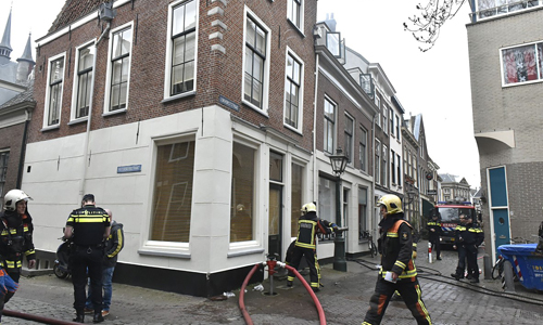 Media Terplaatse_brand_zolder_lokhorststraat_ldn_11042015_Image00106