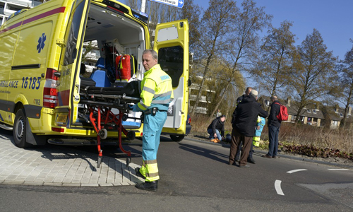 Media Terplaatse_ongeval_ijsselmeerlaan_auto_scooter_ldn_13032015_Image00100