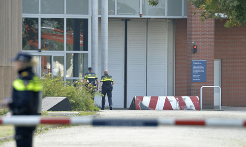 Media Terplaatse_verdacht_pakketje_alphen_11092014_Image00102