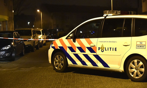 Media_Terplaatse_auto_op_geblazen_leiden_24012015_Image00101