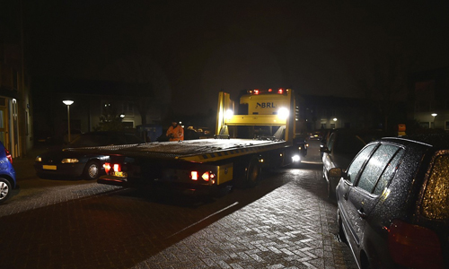 Media_Terplaatse_auto_op_geblazen_leiden_24012015_Image00105