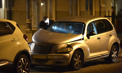 Media_Terplaatse_auto_op_geblazen_leiden_24012015_Image00112