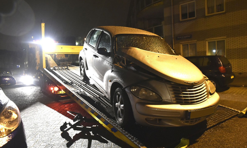 Media_Terplaatse_auto_op_geblazen_leiden_24012015_Image00120