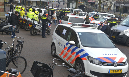 Mediaterplaatse_protest_aktie_politie_leiden_20032015_Image00102