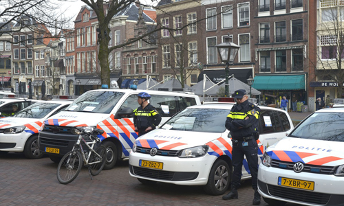 Mediaterplaatse_protest_aktie_politie_leiden_20032015_Image00103