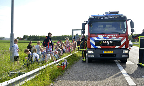 20 mei Bus met schoolkinderen strand door brand A44 Abbenes