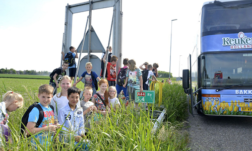 Mediaterplaatse_school_bus_strand_A44_20052014_Image00004