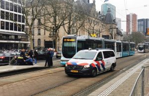 Voetganger gewond na aanrijding met tram Coolsingel Rotterdam