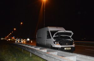 Voertuigbrand op de A20 bij Maasland