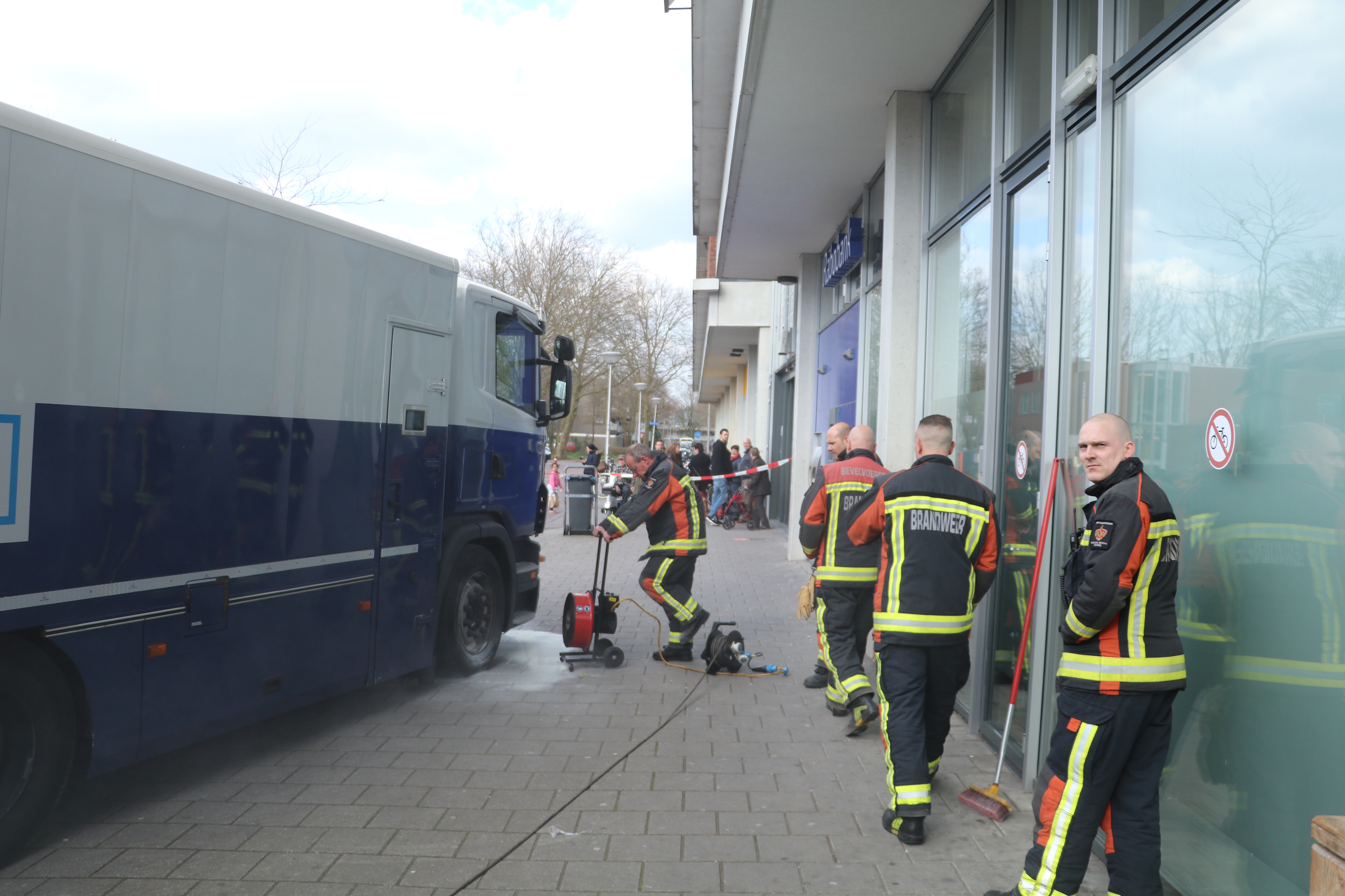 22 maart Vastgelopen remmen van een geldtransportwagen Gildenburg Gouda