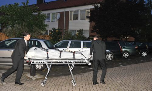 28 juli Man overleden na intrappen ruit woning ex Nieuwkoop