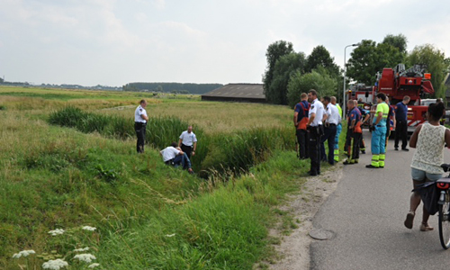 31 juli Man met scootmobiel te water Vlietweg Leiden