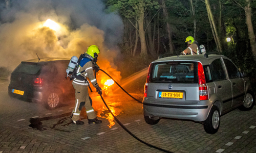 22 april Autopyromaan slaat weer toe Churchillsingel Vlaardingen