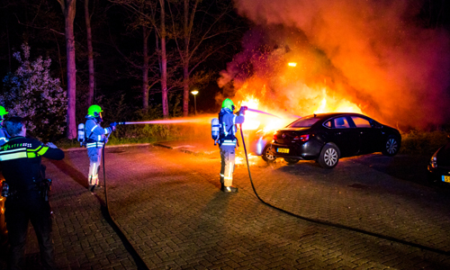 22 april Wederom auto in brand gestoken Gelderlandlaan Vlaardingen