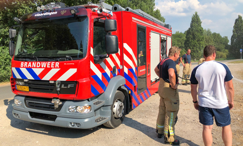 16 juli Brandweer extra alert door droogte Watersportweg Vlaardingen