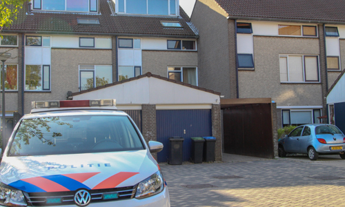 18 juli Kogelgaten in ramen na beschietingen Schiedam en Vlaardingen