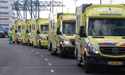 7 september Zeer grote reddingsactie voor opgesloten personen in container Reeweg Rotterdam