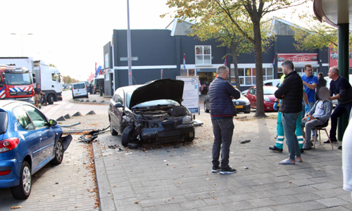 17 oktober Flinke aanrijding met gewonden Industrieweg Rotterdam