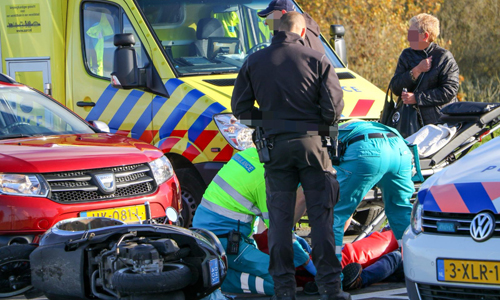 13 november Gewonde bij aanrijding met brommer Maasluissedijk Vlaardingen