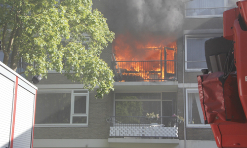9 mei Woningen verwoest door uitslaande brand Alphons Ariensstraat Schiedam