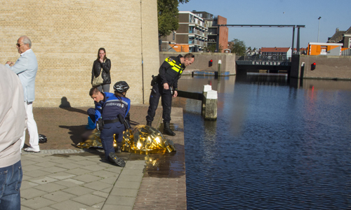 2 oktober Man fietst het water in Doeleplein Schiedam