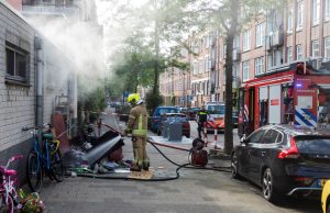 Veel rook bij brand in kelderruimte Van Heusdestraat Rotterdam