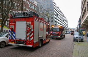Honderden leerlingen uit school geëvacueerd door brand Nieuwstraat Rotterdam