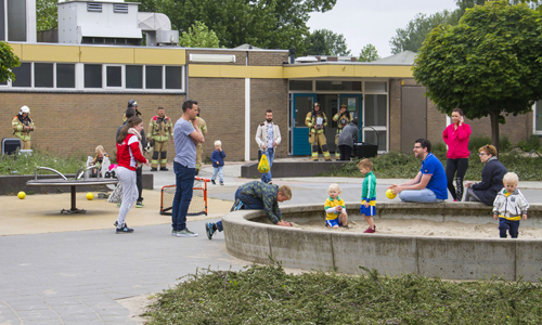 21 mei 2+ voetbal gestaakt door gaslek Baarnhoeve Vlaardingen
