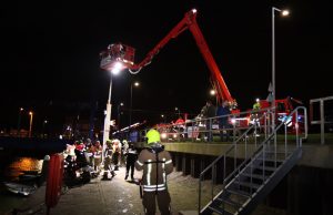 Man overleden na val in het water Deltaweg Maassluis
