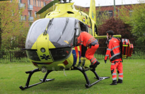 Traumahelikopter ingezet bij medische noodsituatie Korhoenstraat Maassluis