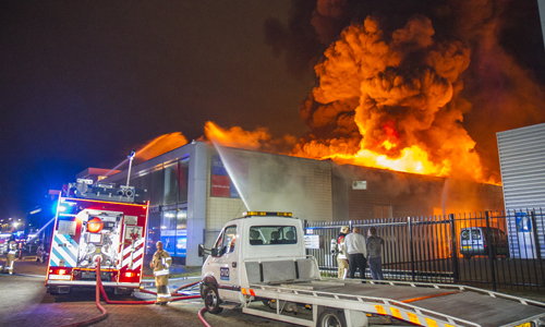 19 juni Explosies en gewonde brandweermannen bij Zeer Grote Brand Schiedam