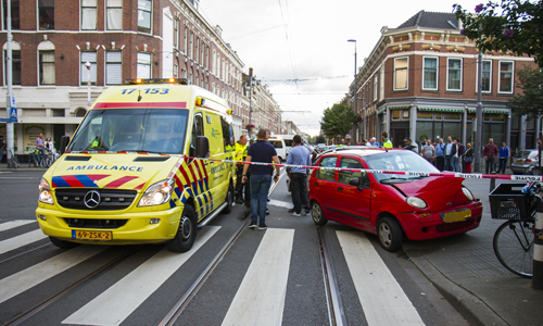 31 juli Gewonden bij aanrijding tussen twee auto’s Zaagmolenstraat Rotterdam
