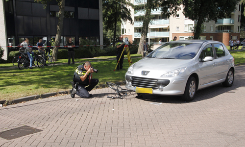 5 september Fietser ernstig gewond na aanrijding met auto Michelangelostraat Rotterdam