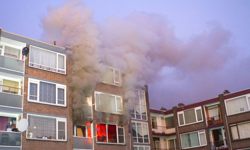 29 december Felle uitslaande brand verwoest woning Hoornbeekstraat Vlaardingen