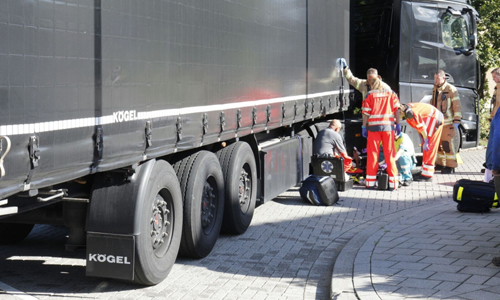 3 oktober Fietser onder vrachtwagen Overschieseweg Rotterdam