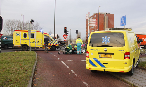 7 december Fietsster onderuit en gewond Schiedamsedijk Vlaardingen