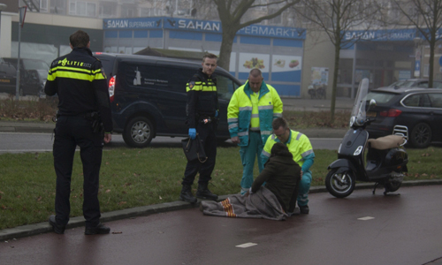 24 januari Vrouw gewond na val met scooter Nieuwlandplein Schiedam