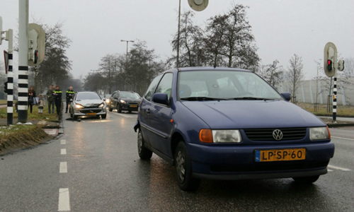 11 februari Schade bij kop-staart aanrijding voor een stoplicht Burgermeester Heusdenlaan Vlaardingen