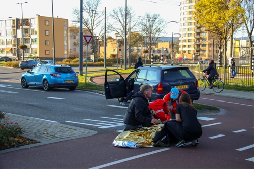 17 november Vrouw gewond na aanrijding Nieuwlandplein Schiedam